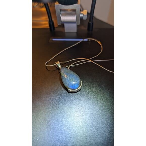 Labradorite Gemstone Pendant Necklace - Picture 6 of 8